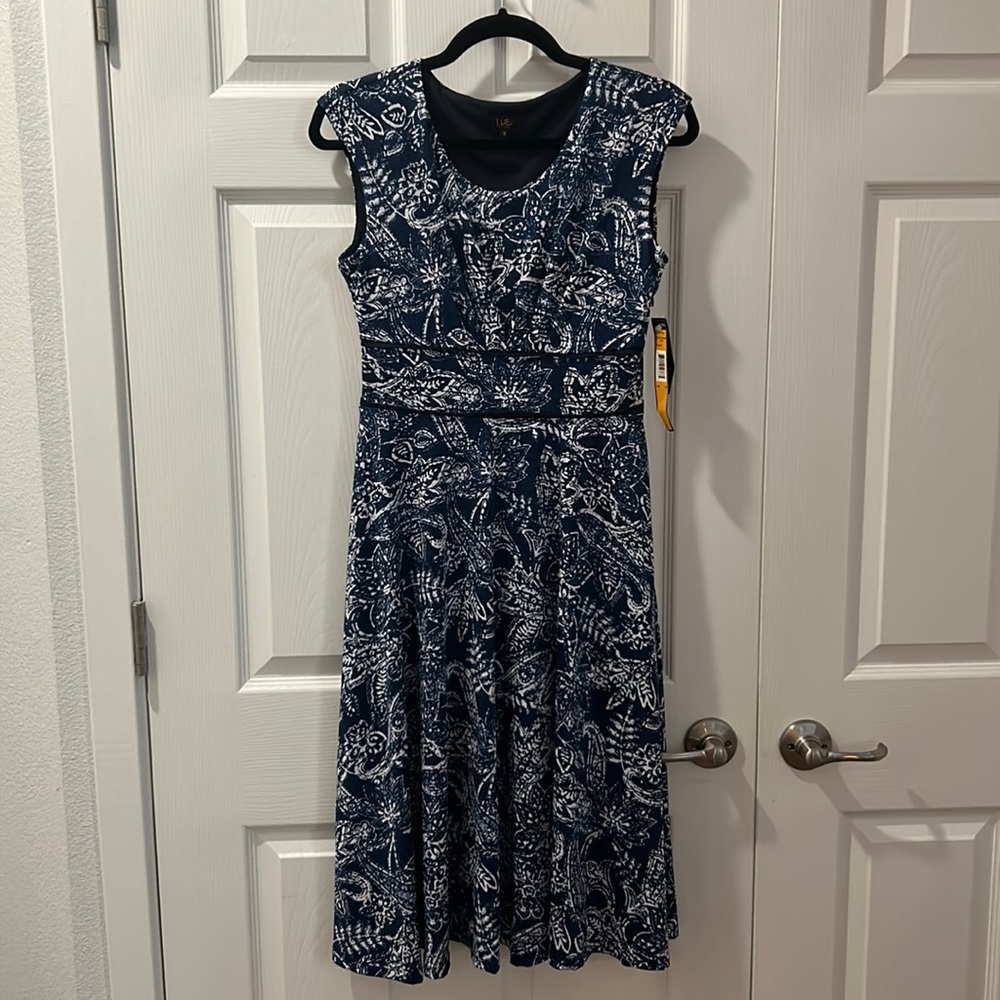 NWT Women’s I Le New York sleeveless dress size 6
